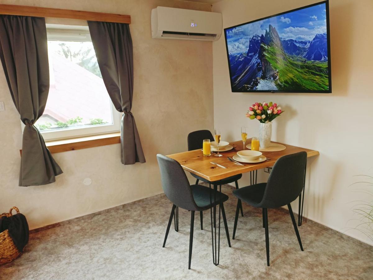 Apartman U Ovecku - Nová Paka Buitenkant foto