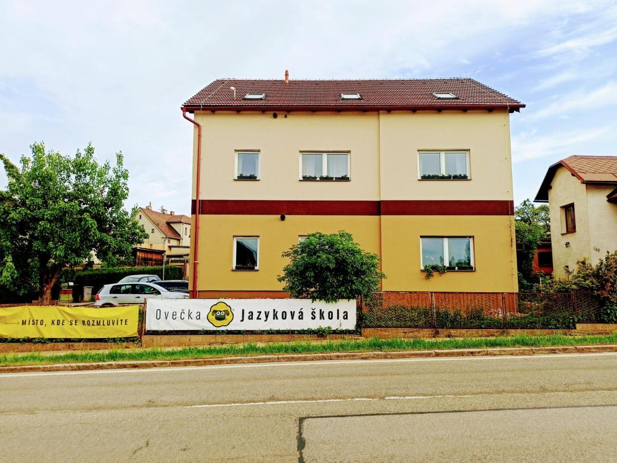 Apartman U Ovecku - Nová Paka Buitenkant foto